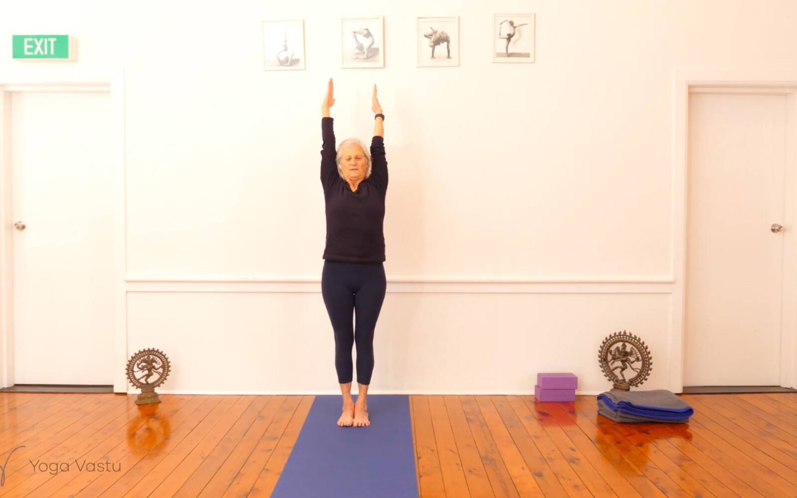 Online Iyengar yoga videos | Achieving Evenness and Elongation in Backbends (Advanced)