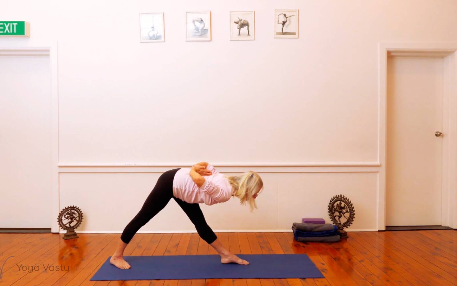 The Concept of Timing in Standing Poses (Level 1/2) - Yoga Vastu