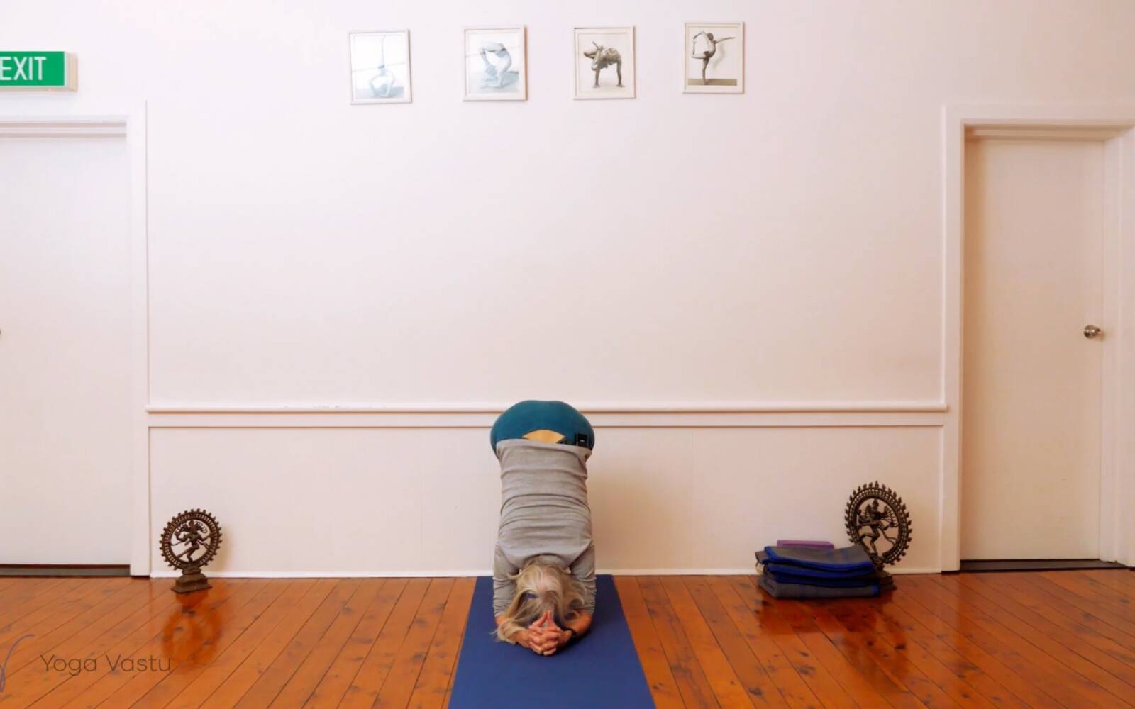 Online Iyengar yoga videos | Preparing the Body and Mind for Padmasana