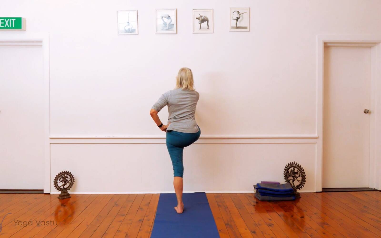 Online Iyengar yoga videos | Preparing the Body and Mind for Padmasana