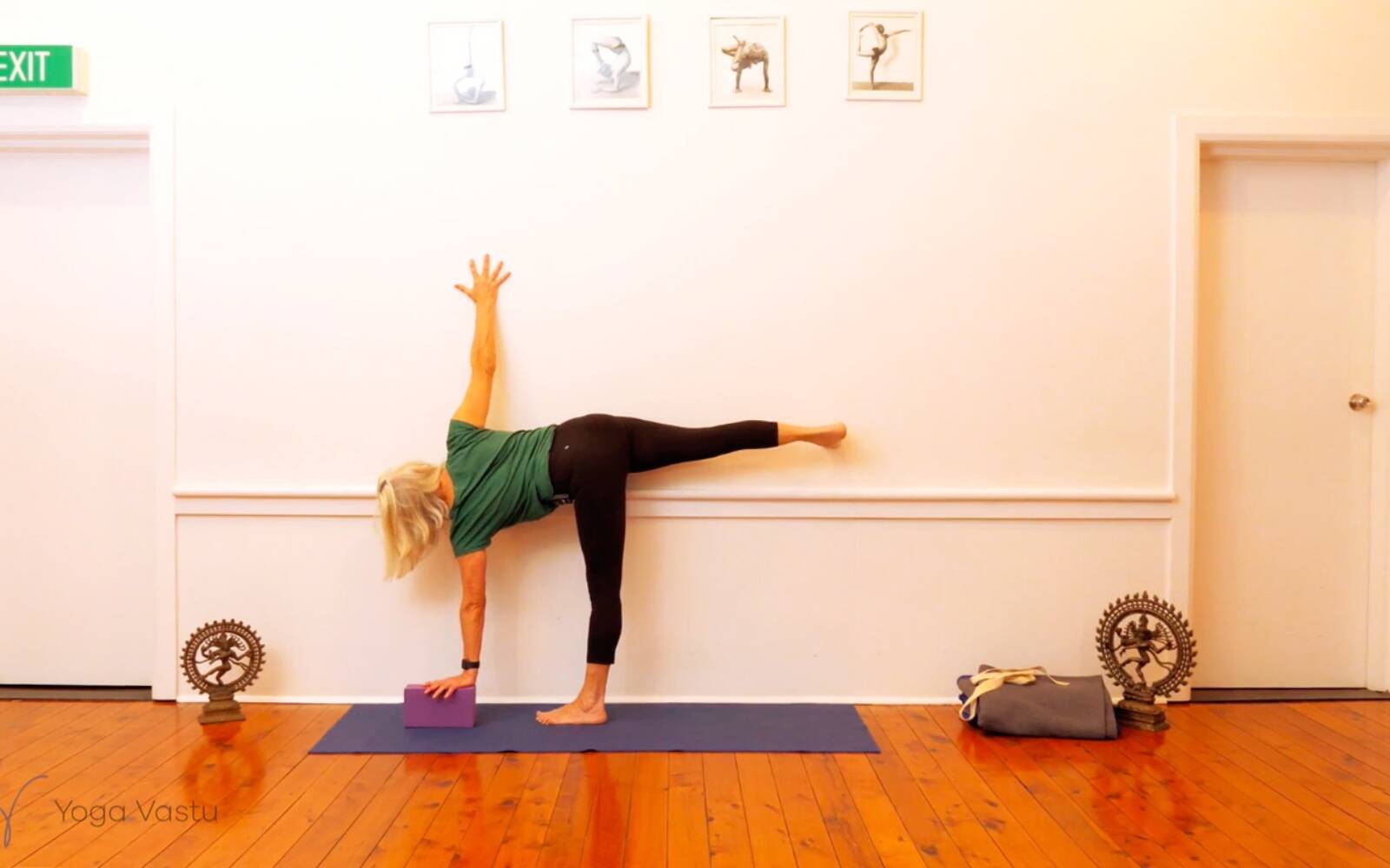 Online Iyengar yoga videos | Finding New Approaches to Familiar Poses