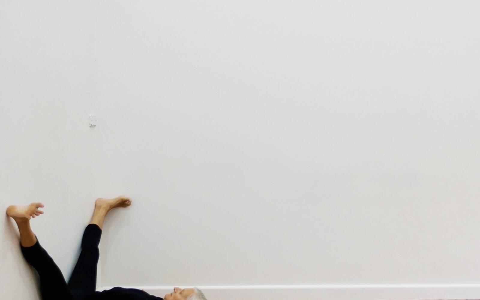 Online Iyengar yoga videos | Energising Half-Hour Session to Start the Day
