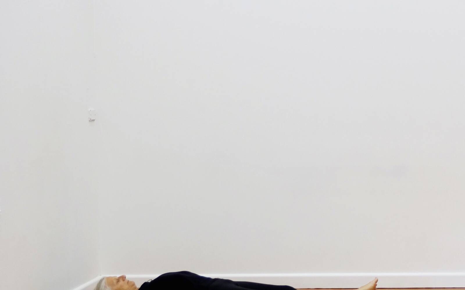 Online Iyengar yoga videos | Energising Half-Hour Session to Start the Day