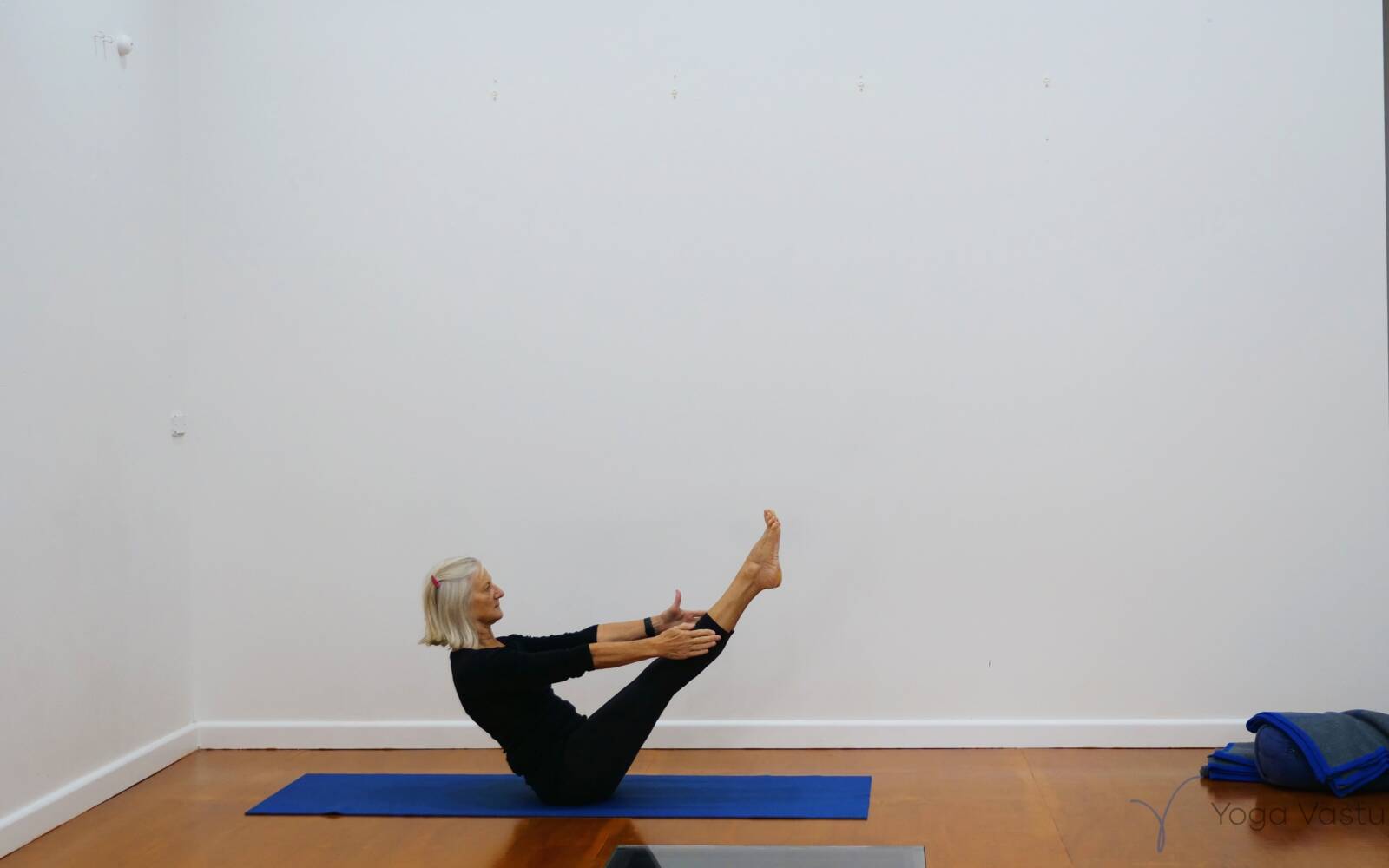 Online Iyengar yoga videos | Dynamic Session to Tone the Abdominals