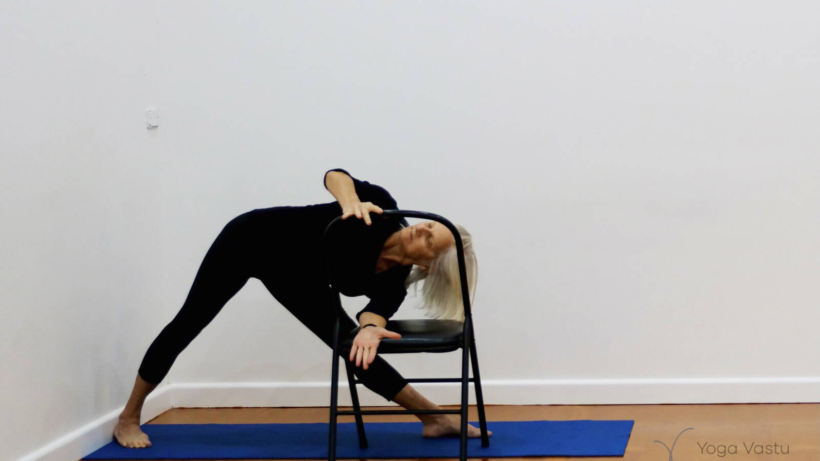 Shoulder and Upper Back Release for All Levels - Yoga Vastu