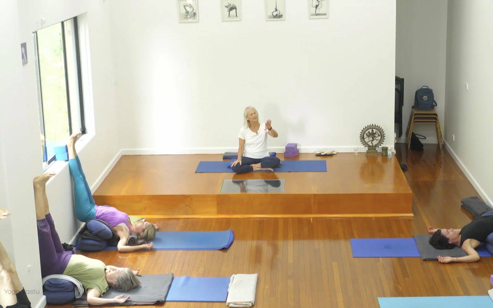 Online Iyengar yoga videos | Restorative and Pranayama to Deepen your Awareness