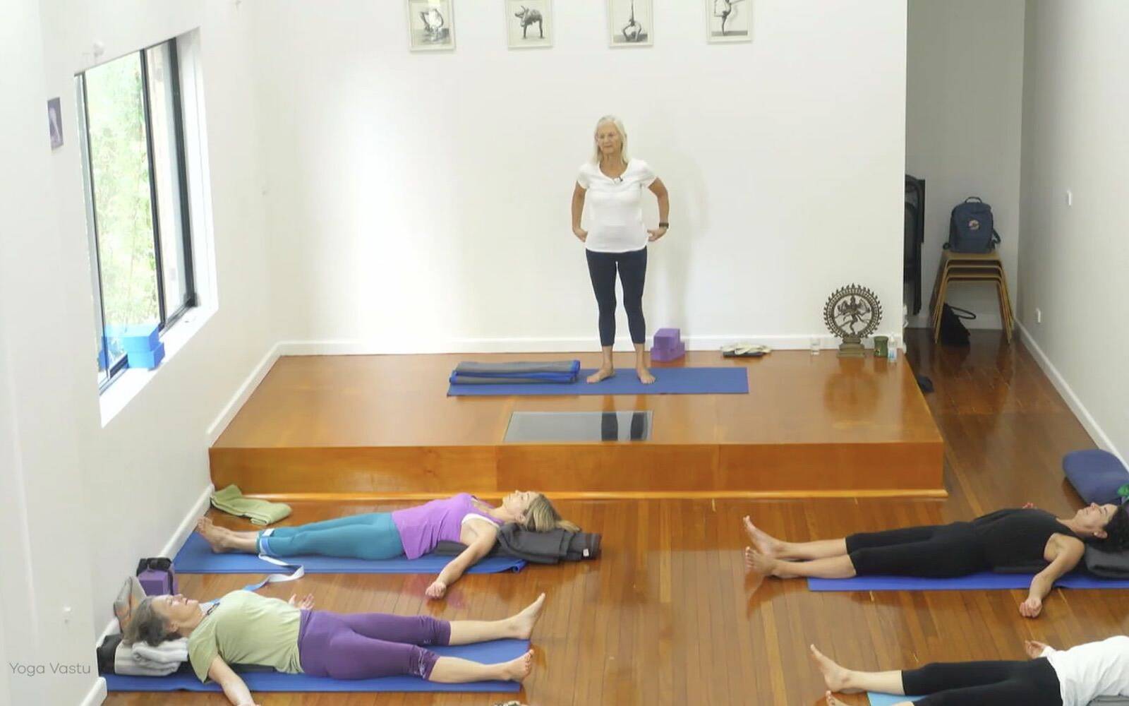 Online Iyengar yoga videos | Restorative and Pranayama to Deepen your Awareness