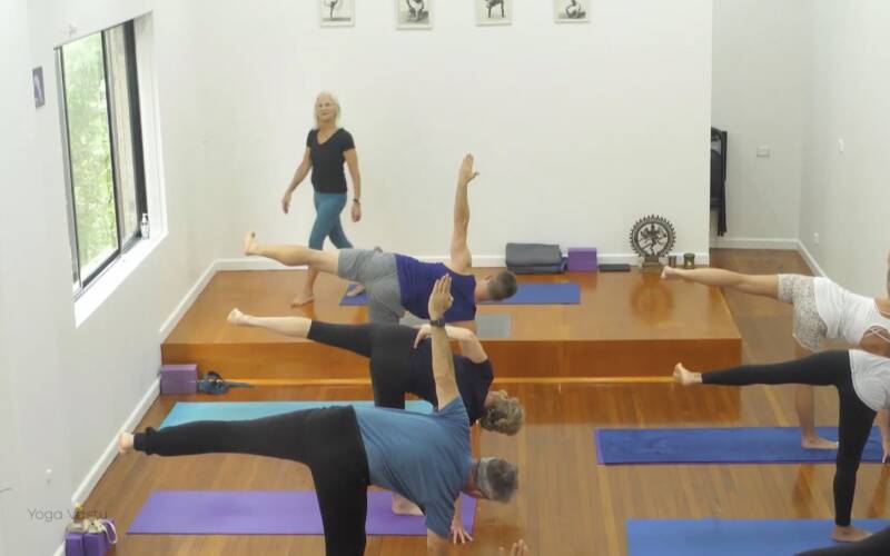 Iyengar yoga videos – sequences - Yoga Vastu