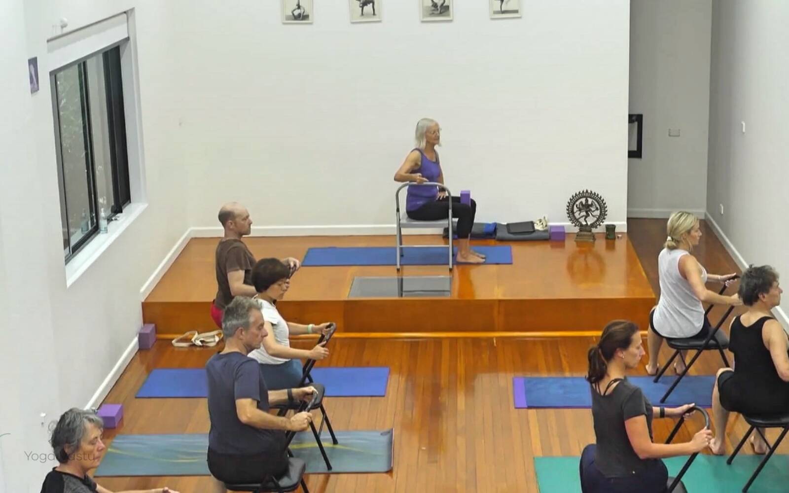 Online Iyengar yoga videos | Abdominal Strengthening for Experienced Students