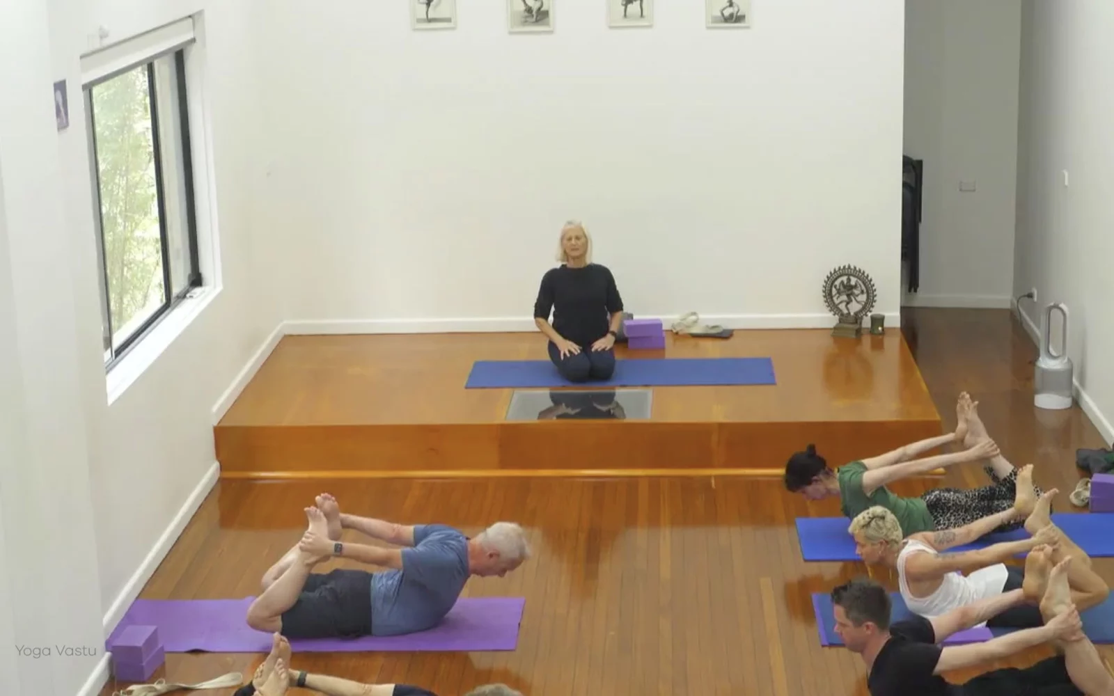 Online Iyengar yoga videos | Class 1: Observing the Pose (Backbends)