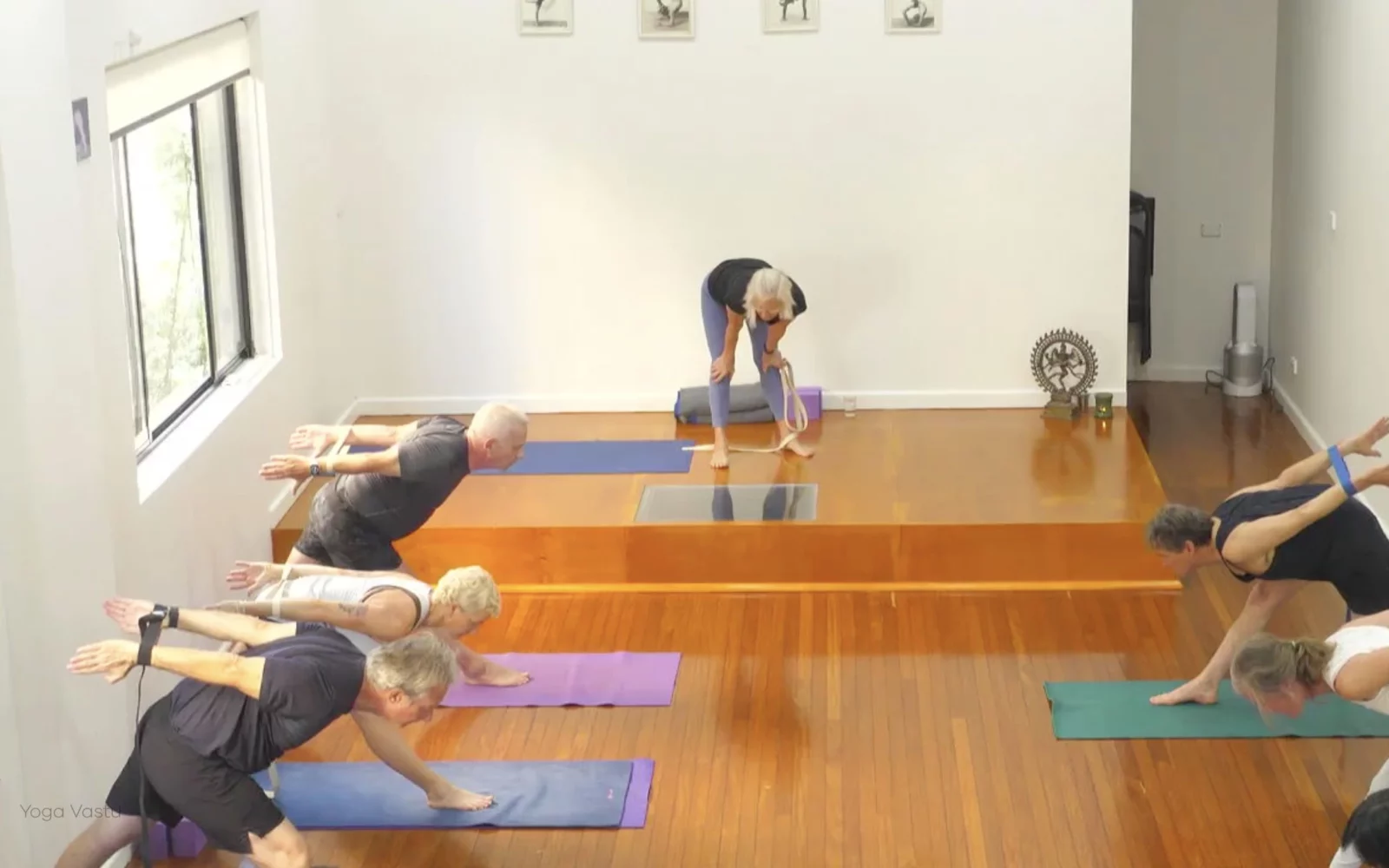 Online Iyengar yoga videos | Class 3: Finding Evenness in Miscellaneous Poses
