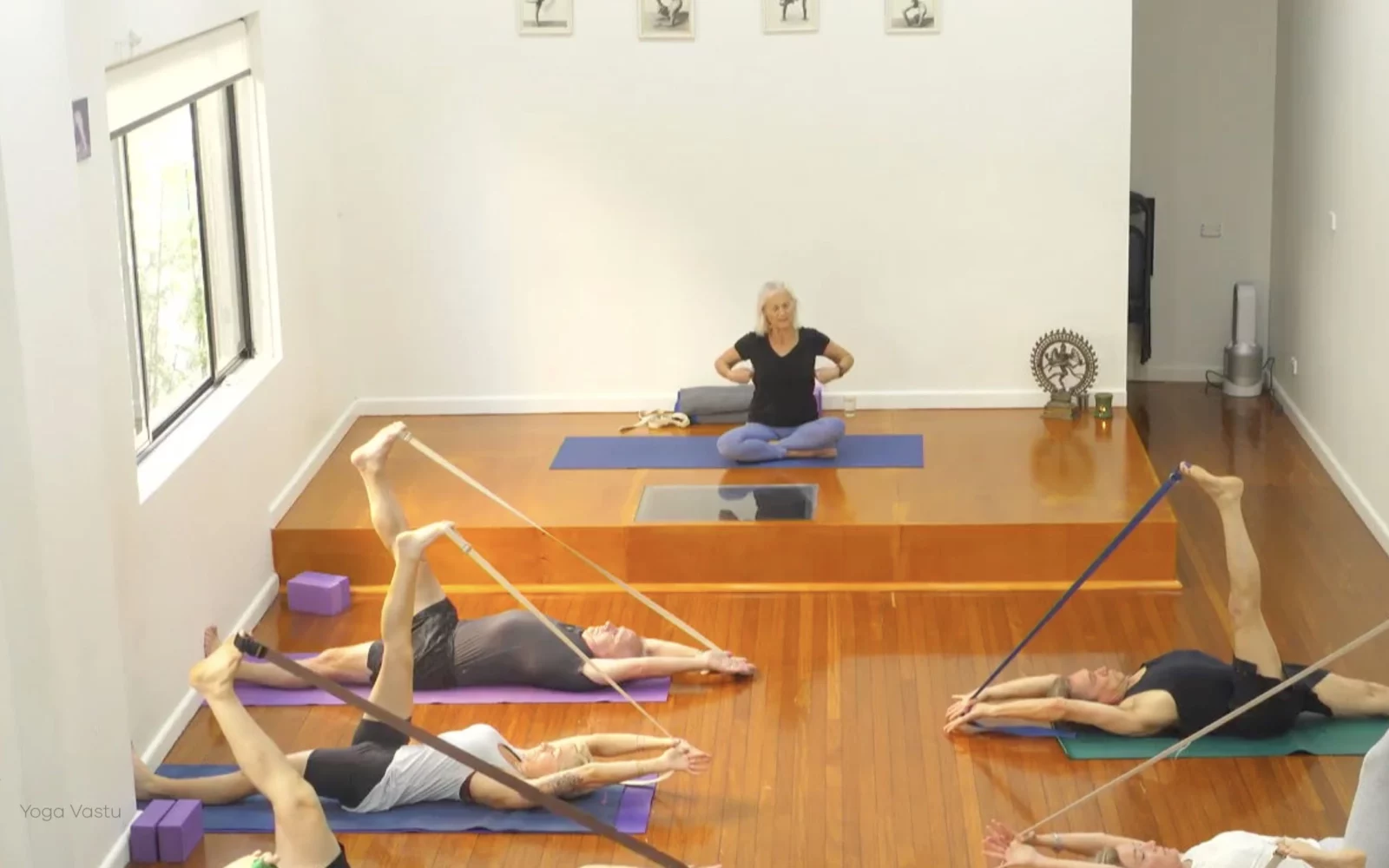 Online Iyengar yoga videos | Class 3: Finding Evenness in Miscellaneous Poses
