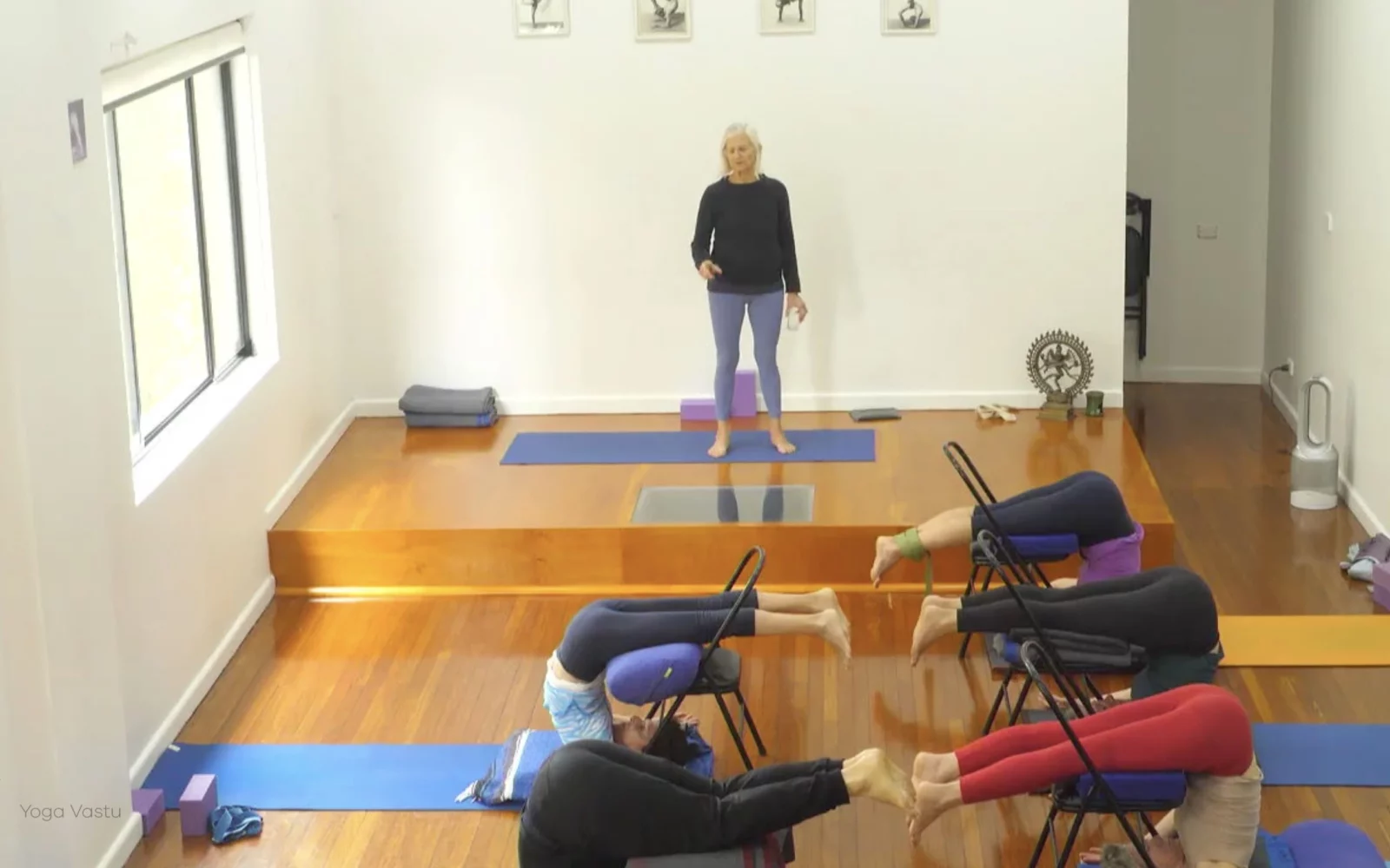Online Iyengar yoga videos | Advanced Class 2: Finding your Center in Backbends and Inversions