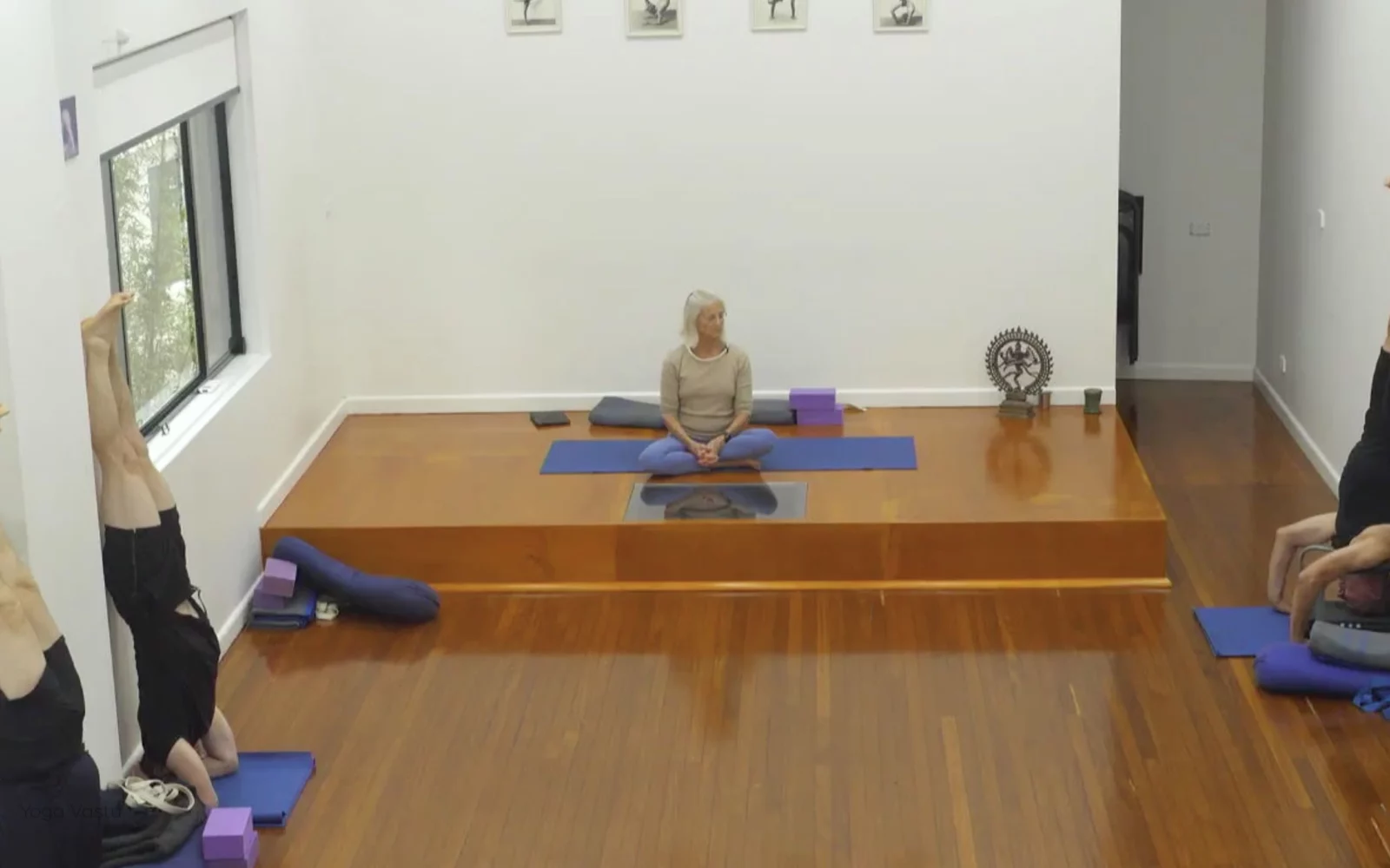 Online Iyengar yoga videos | Class 7: Observing the Stillness in Pranayama