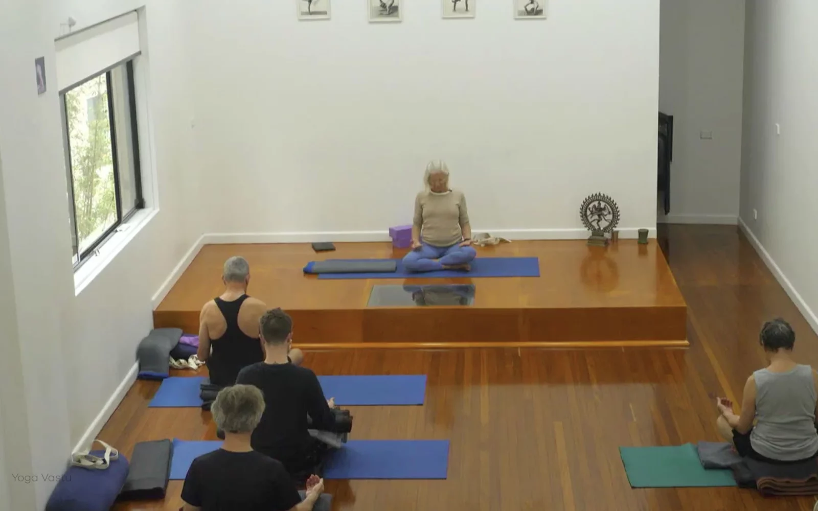 Online Iyengar yoga videos | Class 7: Observing the Stillness in Pranayama