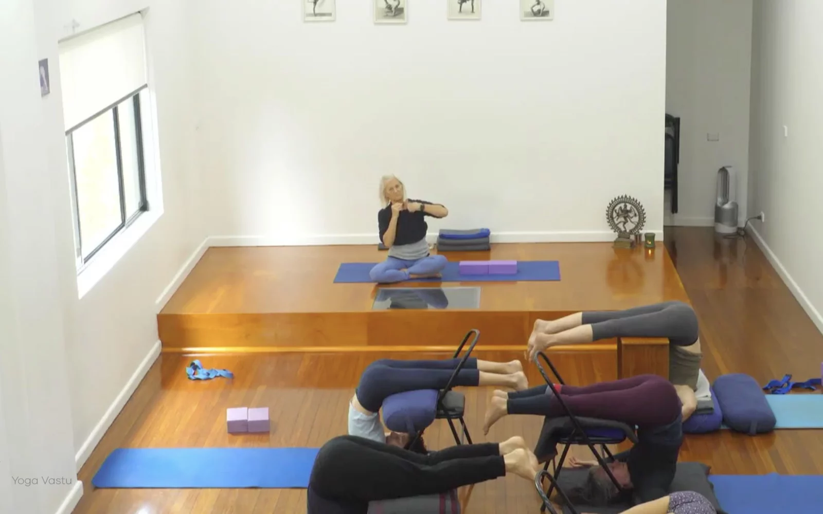 Online Iyengar yoga videos | Advanced Class 3: Finding your Neutral Space in Pranayama