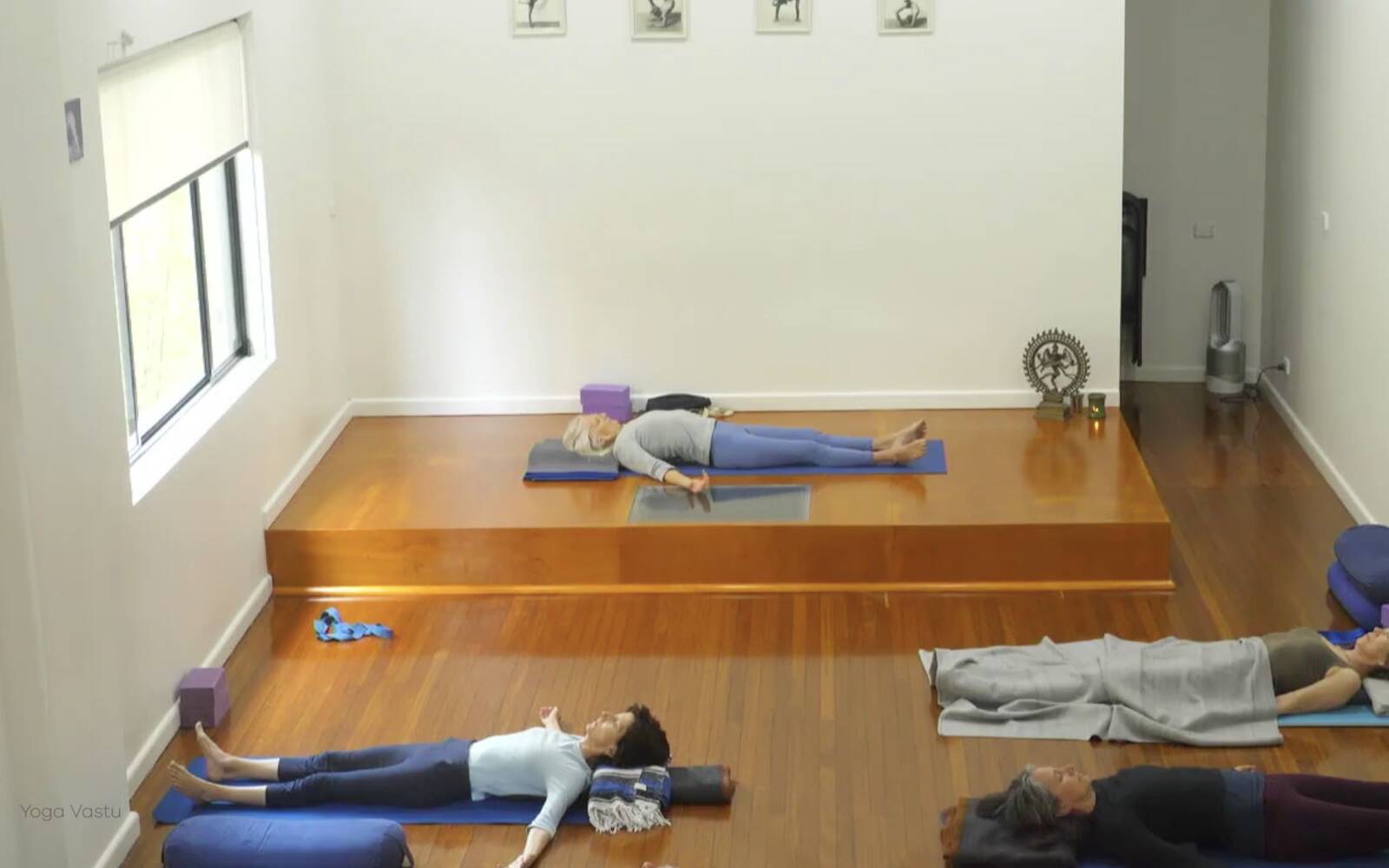 Online Iyengar yoga videos | Advanced Class 3: Finding your Neutral Space in Pranayama