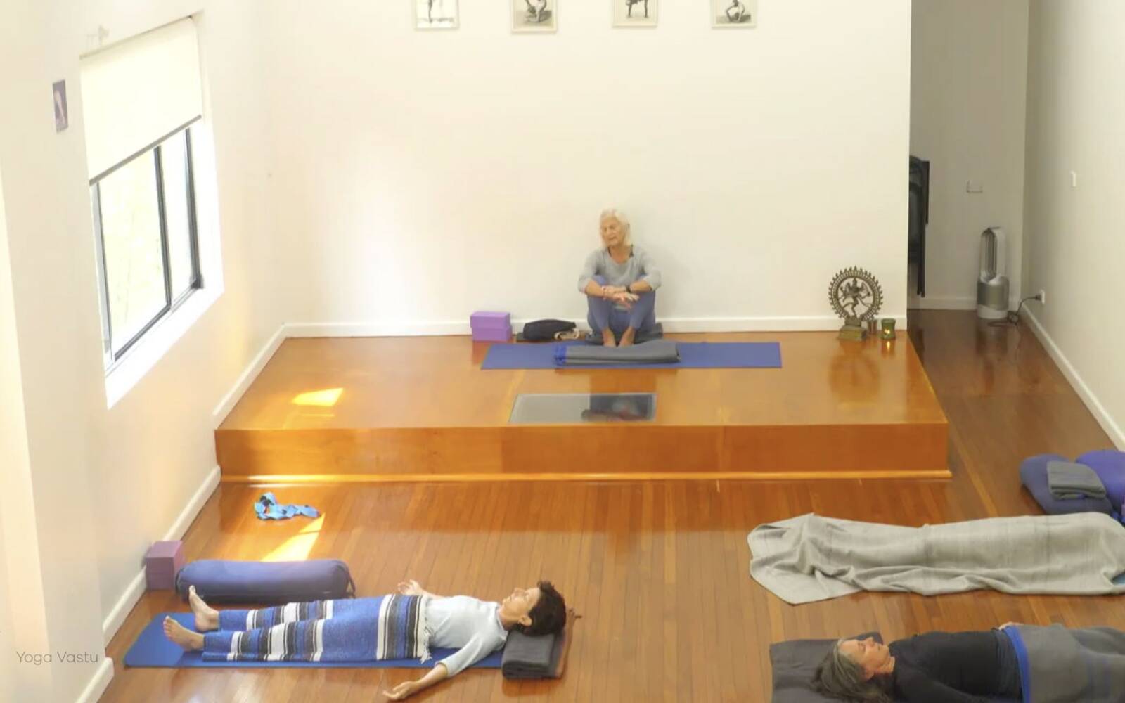 Online Iyengar yoga videos | Advanced Class 3: Finding your Neutral Space in Pranayama