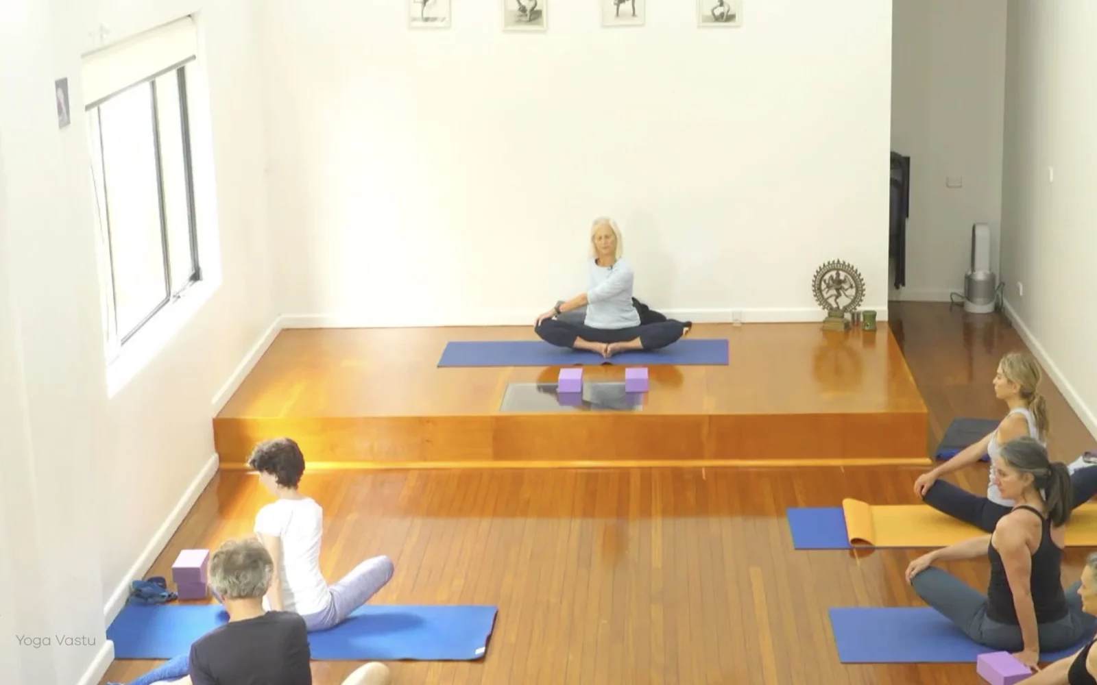 Online Iyengar yoga videos | Advanced Class 4: Listening to the Responses in the Body