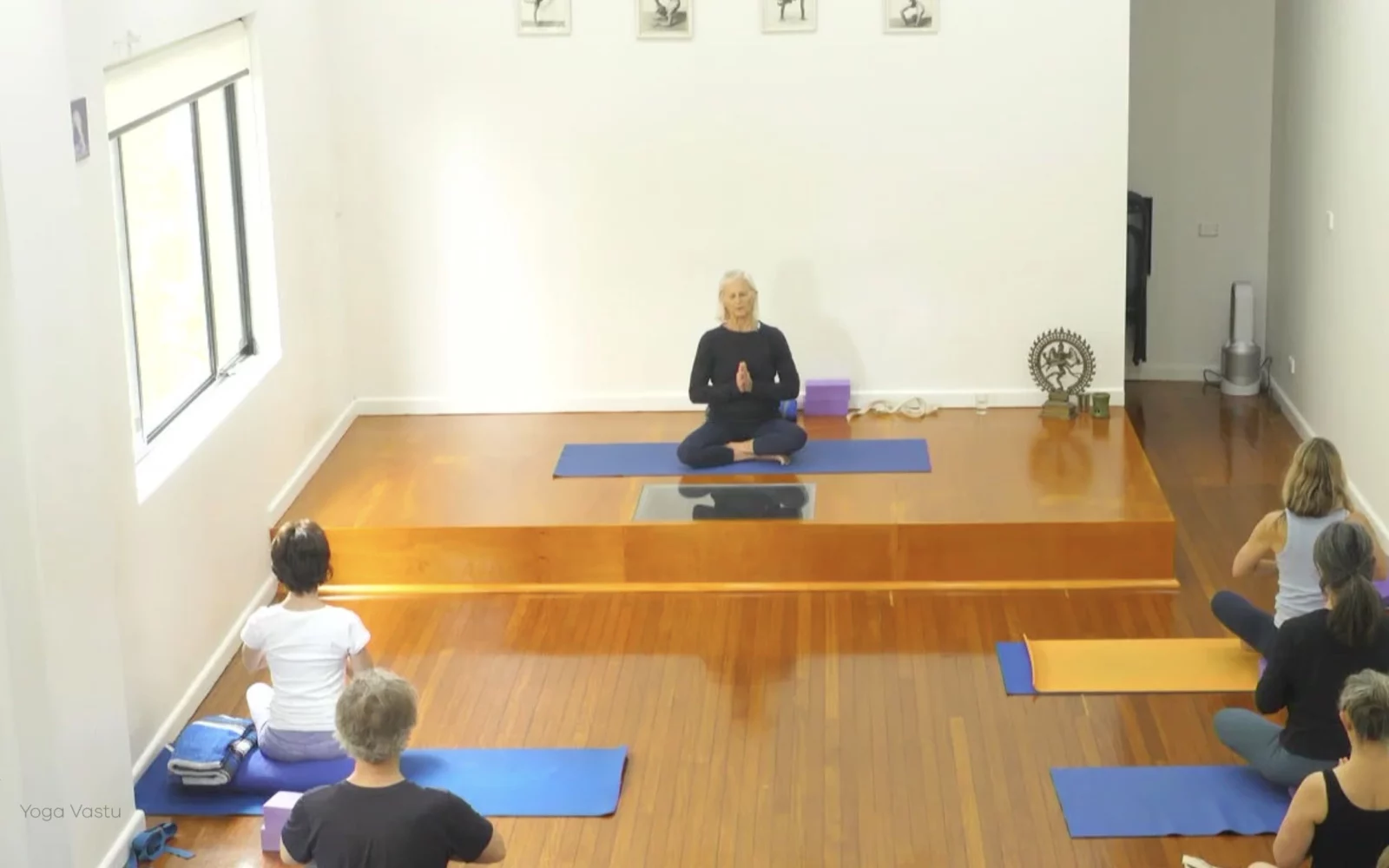 Online Iyengar yoga videos | Advanced Class 4: Listening to the Responses in the Body