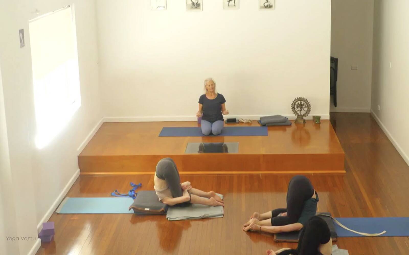 Online Iyengar yoga videos | Advanced Class 9: Engaging the Legs in Standing Poses