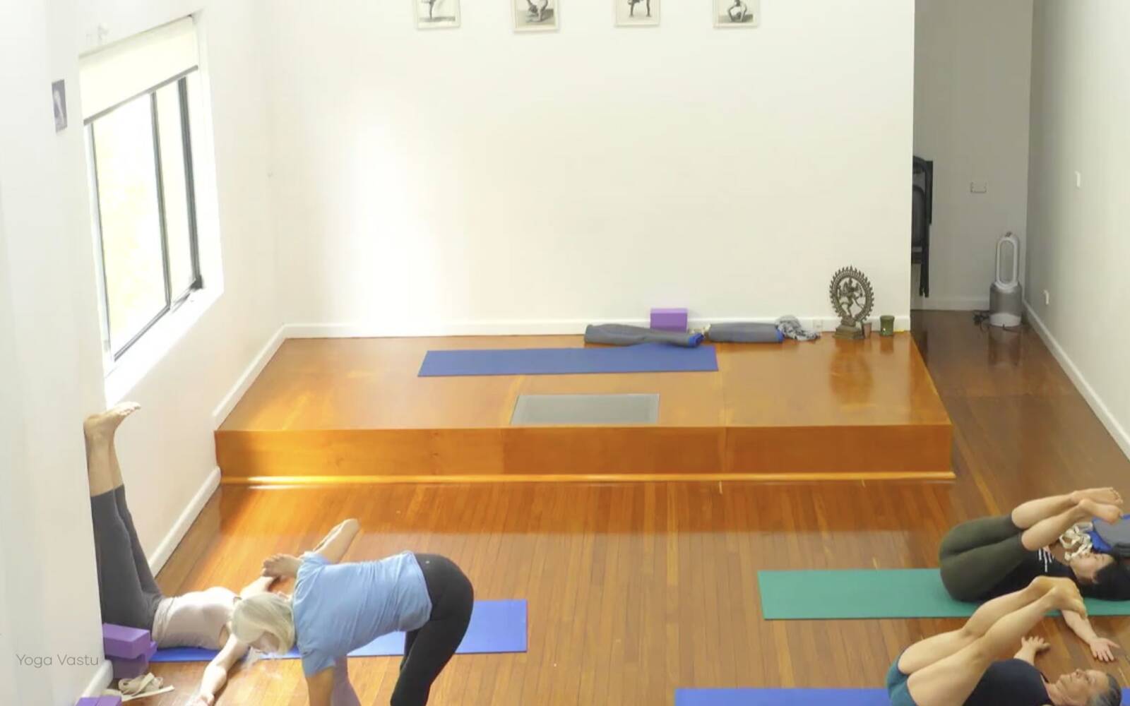 Online Iyengar yoga videos | Advanced Class 10: Balancing Standing Poses and Abdominal Strengthening